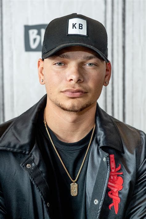 KANE BROWN .